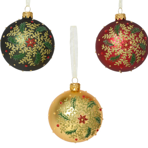 كرة زجاجية لعيد الميلاد