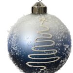 كرة زجاجية لعيد الميلاد