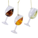 زينة زجاجية على شكل كأس مشروب