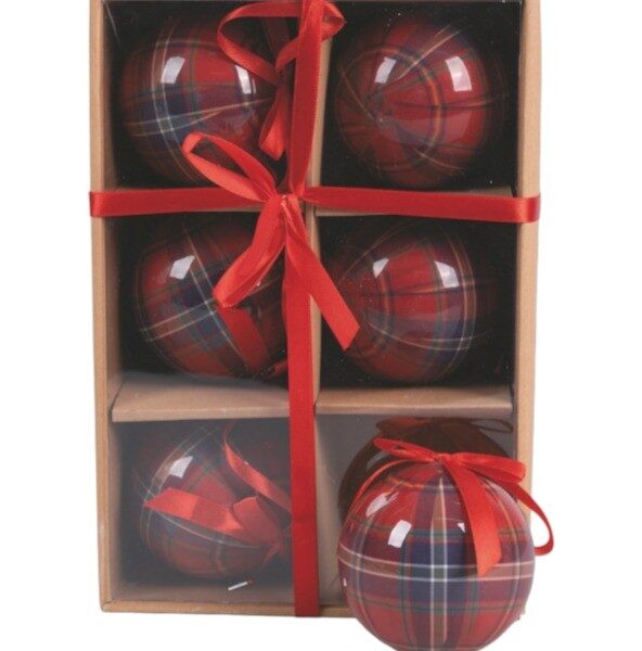 كرات بلاستيكية ملونة