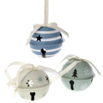 اجراس للتعليق على الشجرة