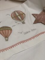 ⁦סדינים לתינוק עם ציפית בצבע ורוד (כדור פורח)⁩ – תמונה ⁦3⁩