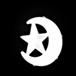 ירח עם תאורה