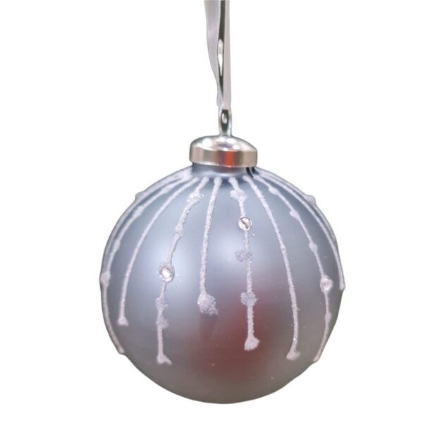 كرة زجاجية زرقاء وبيضاء